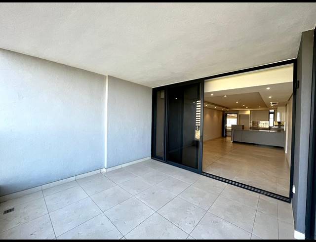 3 BEDROOM APARTMENT FOR SALE IN UMHLANGA RIDGESIDE